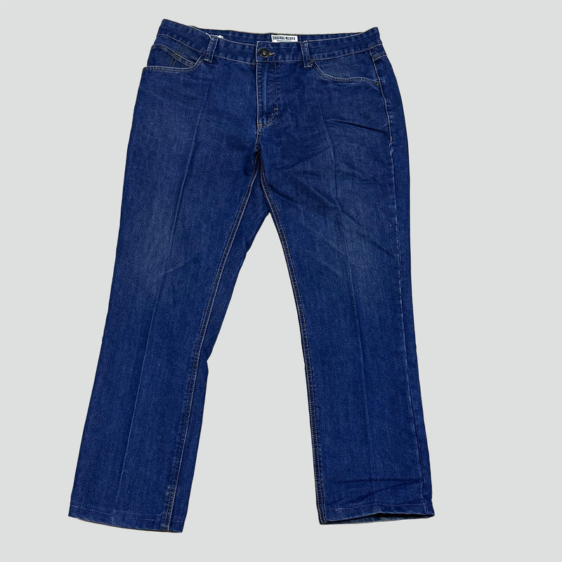 Detailansicht: Sourced limited accessories and clothes OKW Denim straight leg jeans – Logo, Nähte oder Material