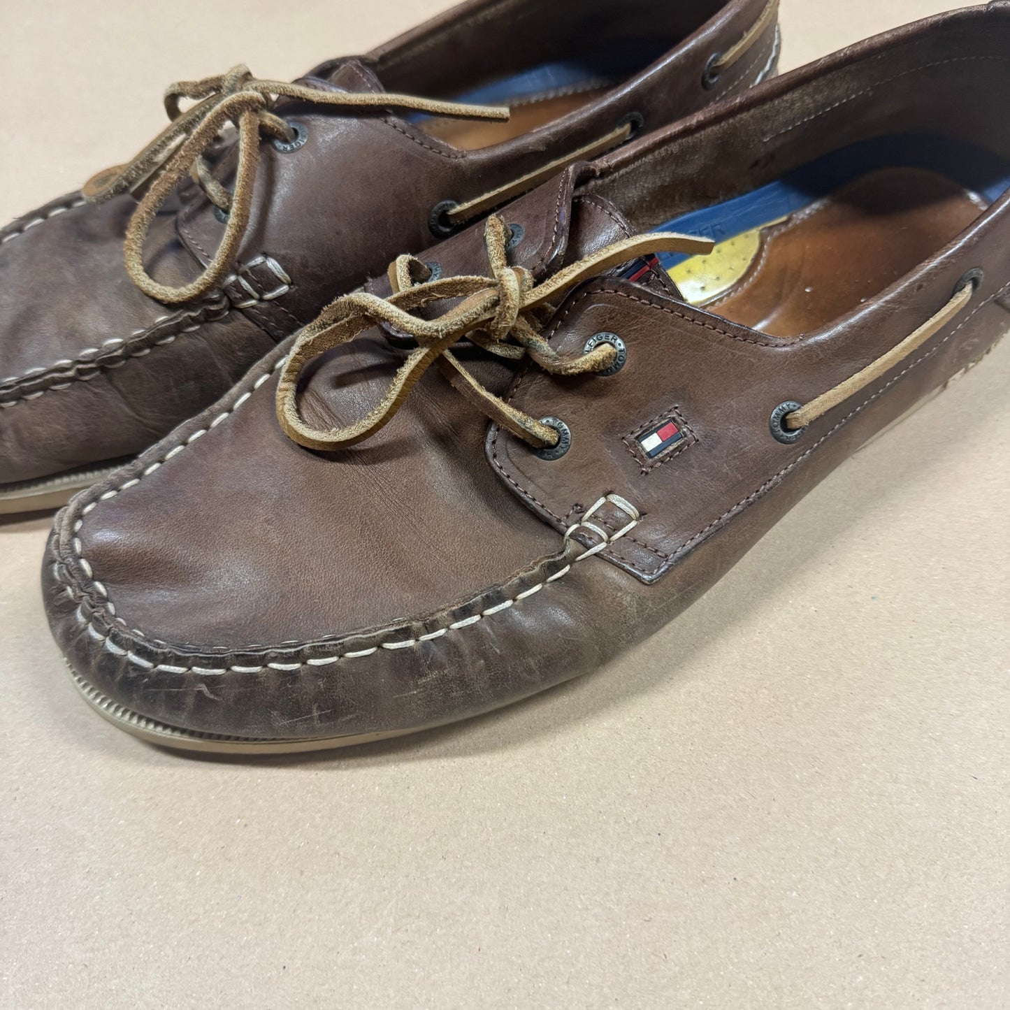 Vintage Tommy Hilfiger leather loafers