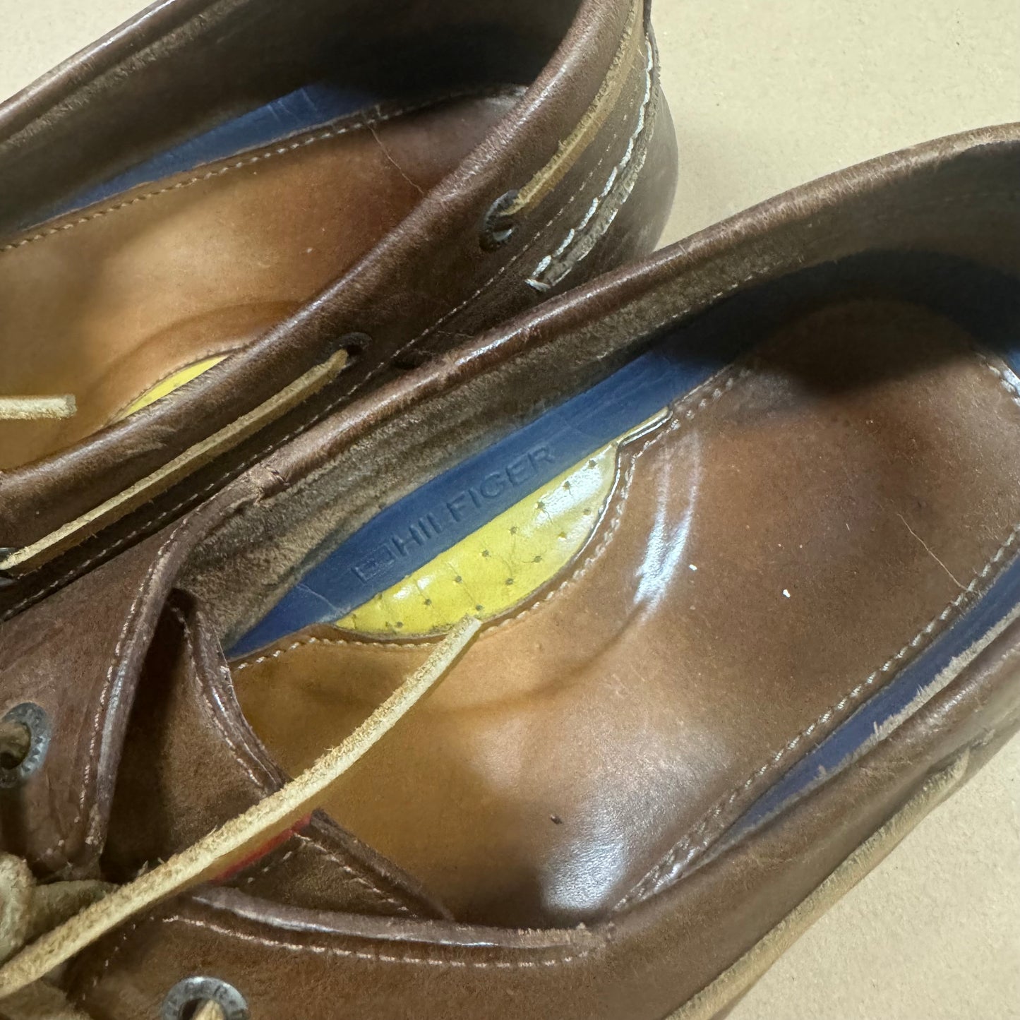 Vintage Tommy Hilfiger leather loafers