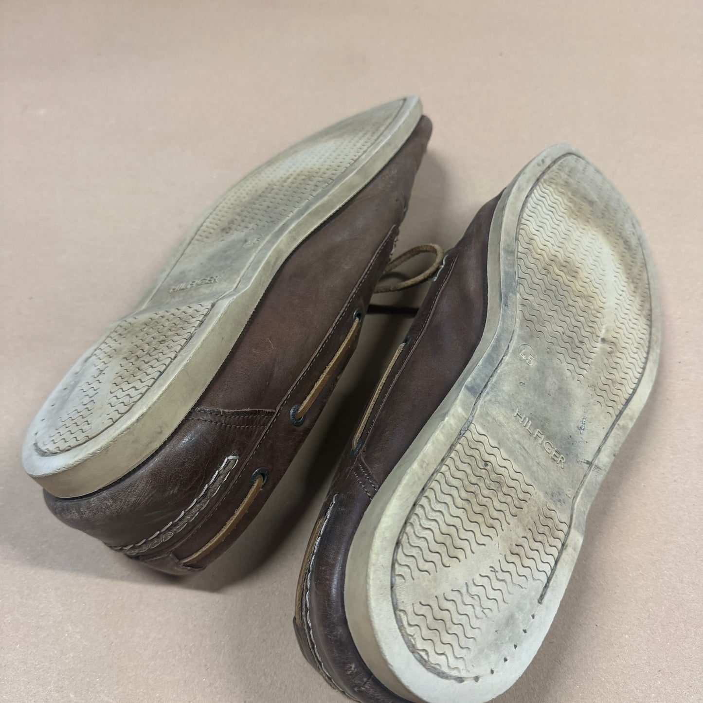 Vintage Tommy Hilfiger leather loafers