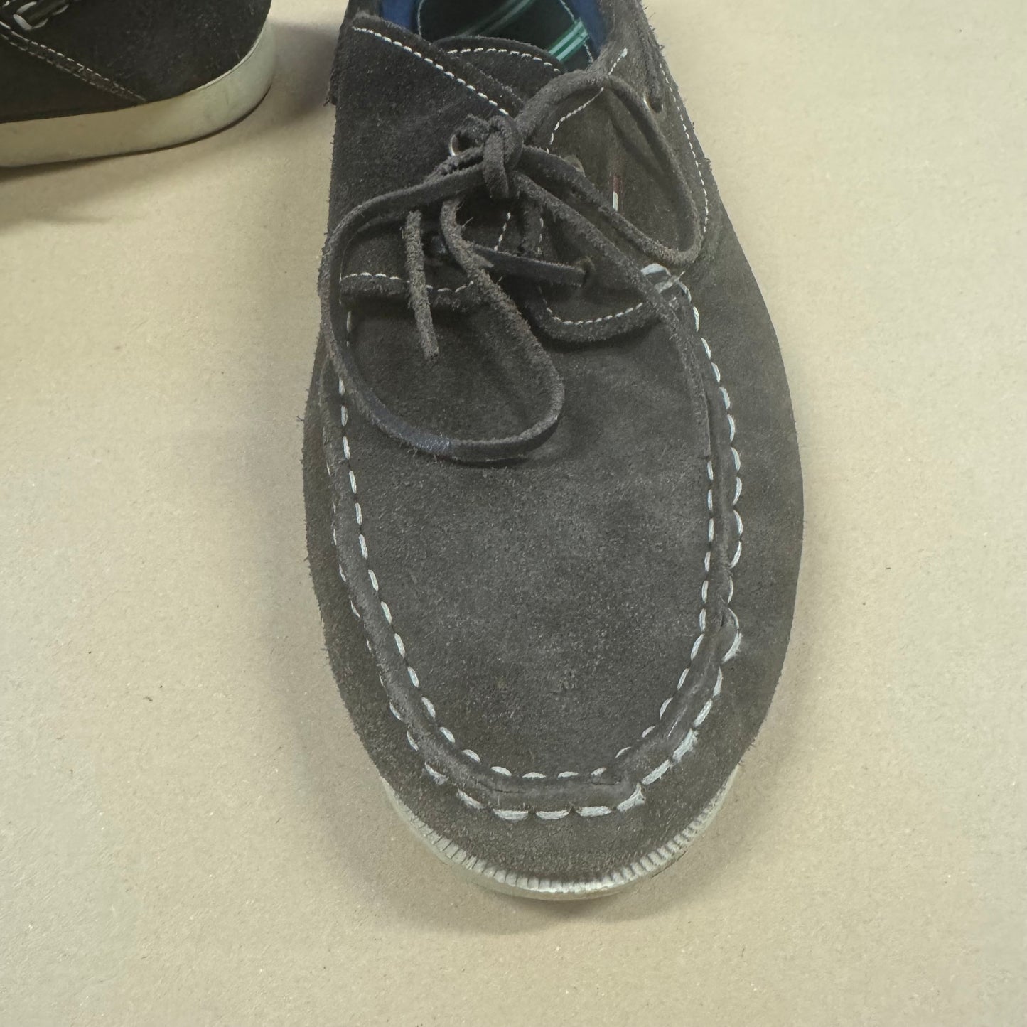 Vintage Tommy Hilfiger leather loafers