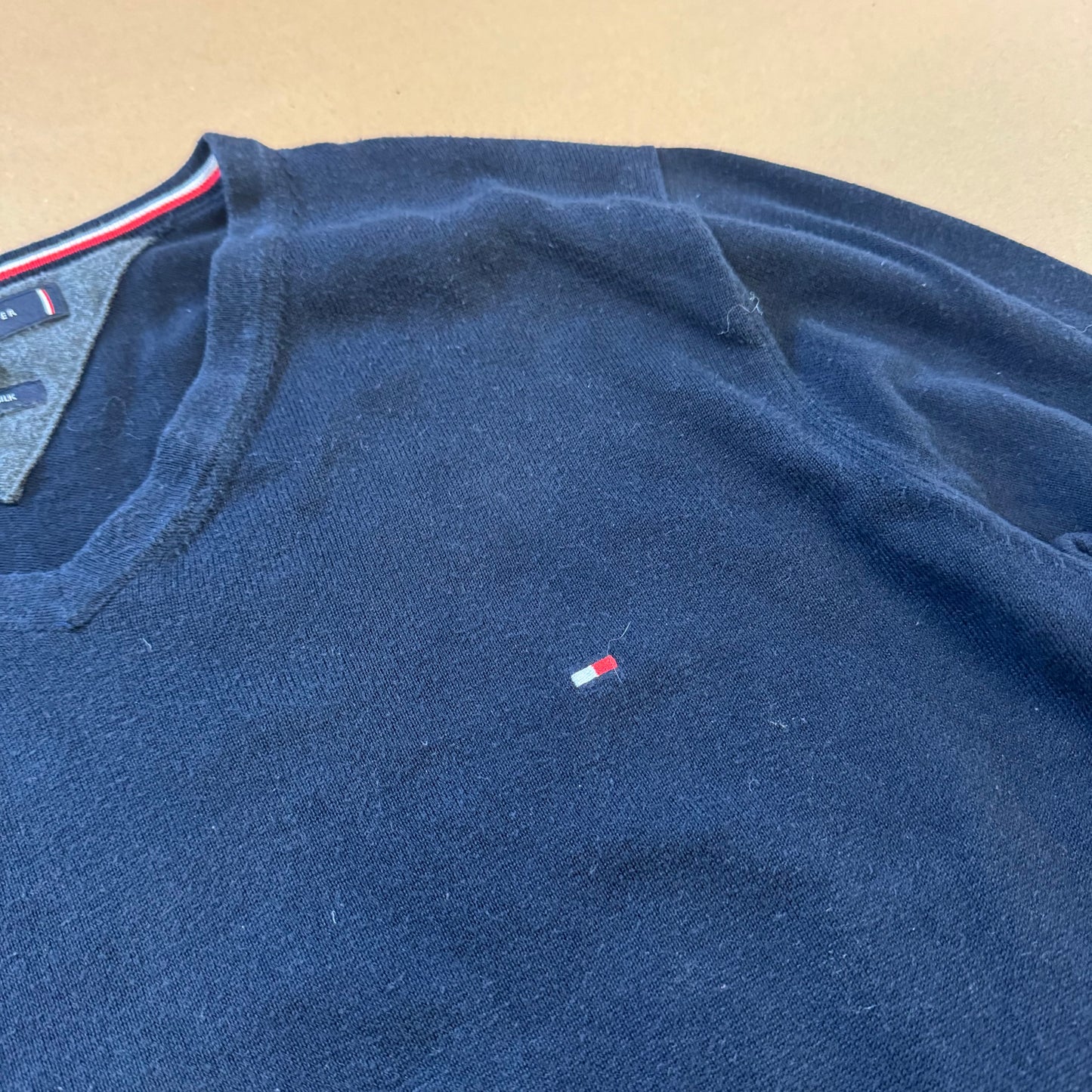 Tommy Hilfiger classic navy blue sweatshirt