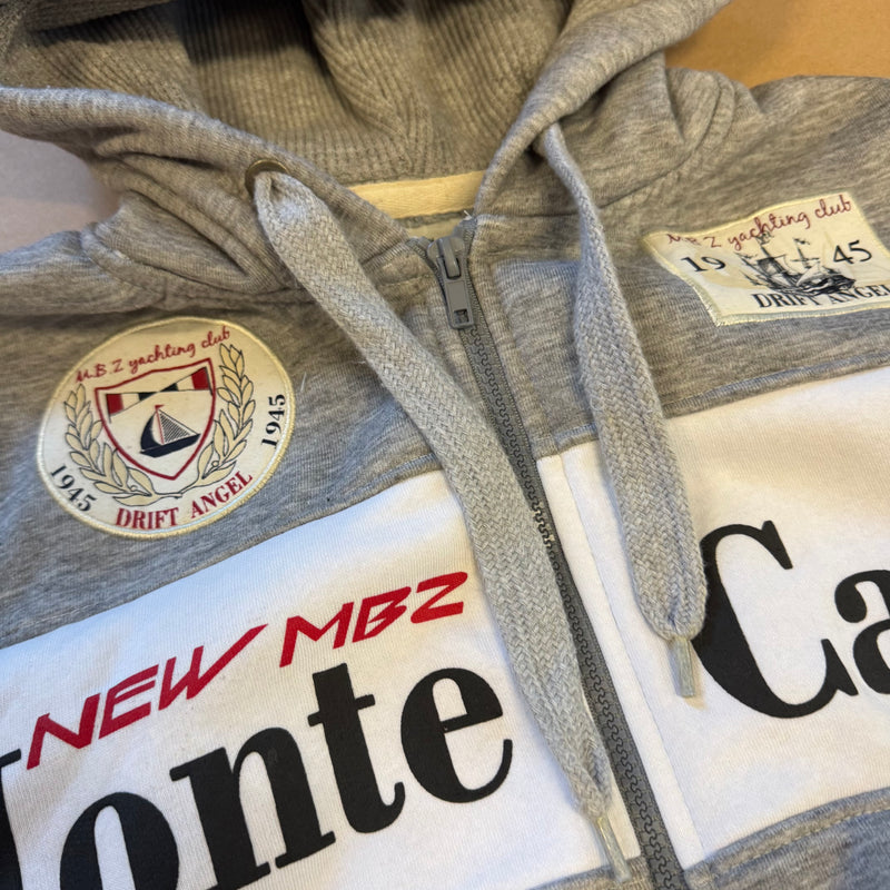 Detailansicht: Sourced limited accessories and clothes Monte Carlo zipped hoodie St. Tropez Yachting Club – Logo, Nähte oder Material