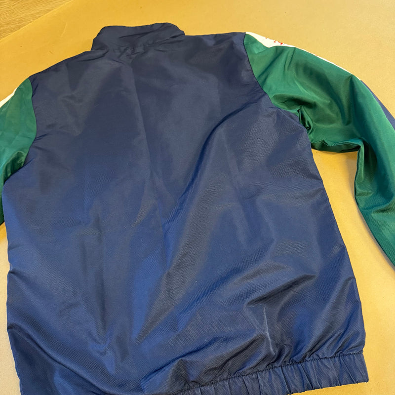 Detailansicht: Sourced limited accessories and clothes Sergio Tacchini retro trackjacket – Logo, Nähte oder Material