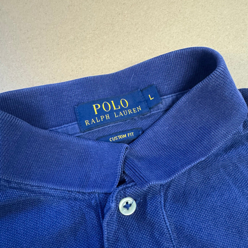 Detailansicht: Sourced limited accessories and clothes Polo Ralph Lauren vintage blue polo – Logo, Nähte oder Material