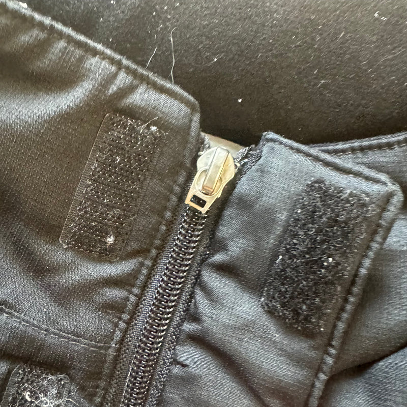 Detailansicht: Sourced limited accessories and clothes Nike jacket black – Logo, Nähte oder Material