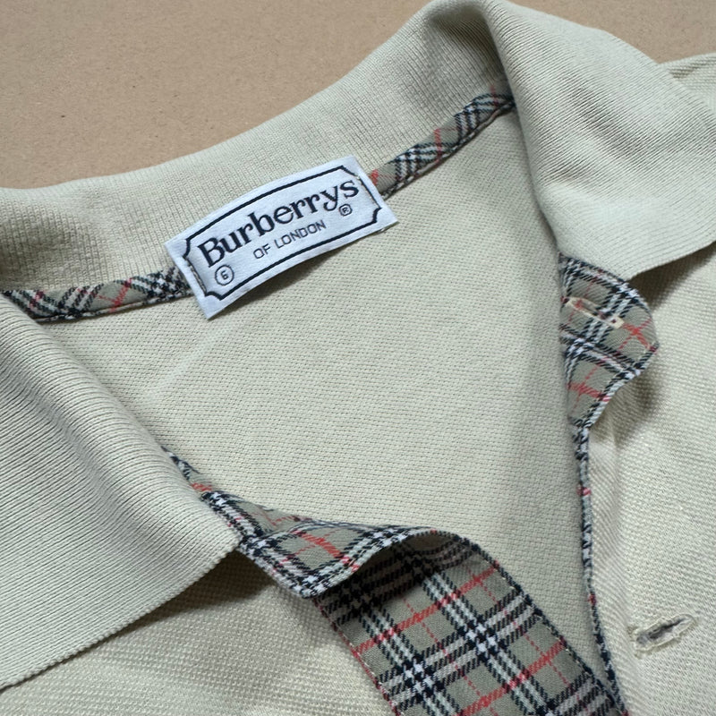 Detailansicht: Sourced limited accessories and clothes Burberrys of London beige poloshirt – Logo, Nähte oder Material
