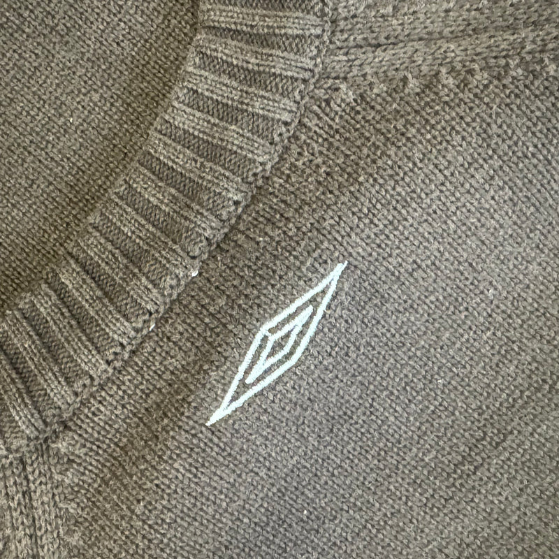 Detailansicht: Sourced limited accessories and clothes Umbro knitted sweatshirt – Logo, Nähte oder Material