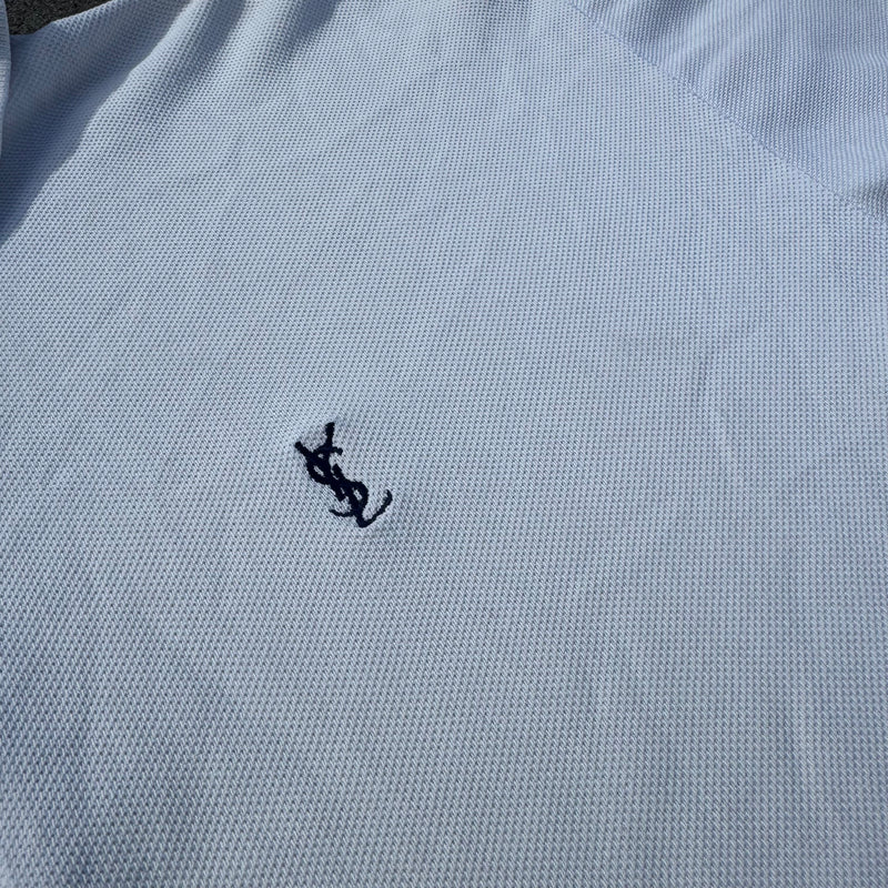 Detailansicht: Sourced limited accessories and clothes Yves Saint Laurent vintage white poloshirt – Logo, Nähte oder Material