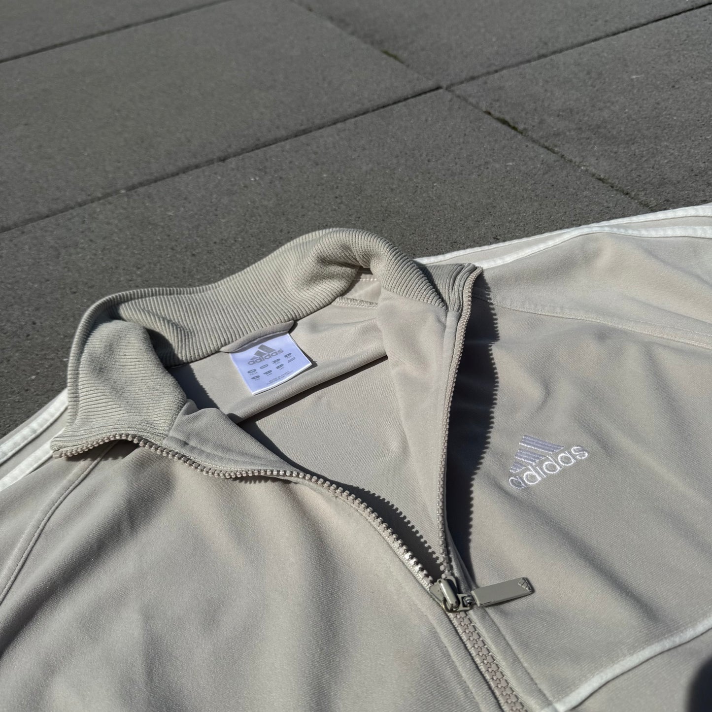 Adidas beige vintage track jacket