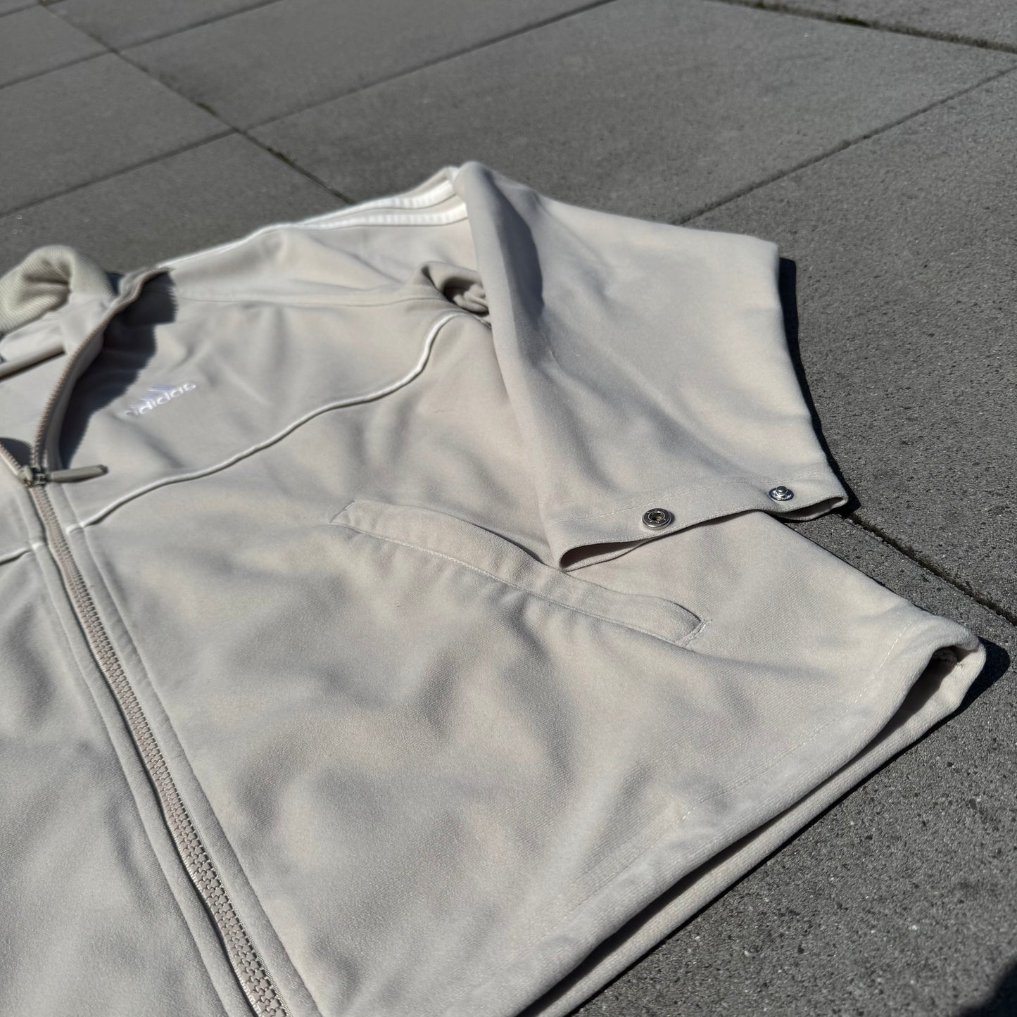 Adidas beige vintage track jacket