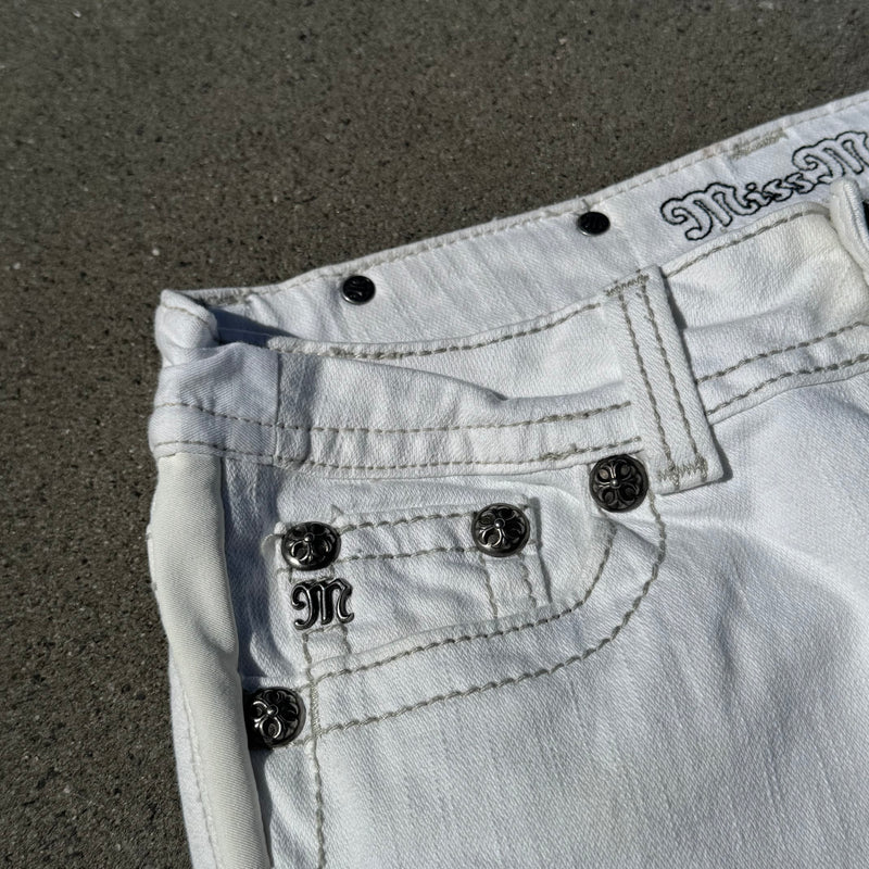 Detailansicht: Sourced limited accessories and clothes Miss Me white wide leg low waisted pants – Logo, Nähte oder Material