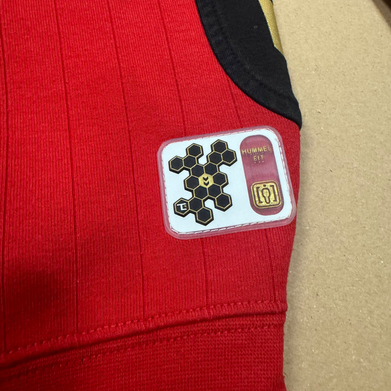 Detailansicht: Sourced limited accessories and clothes Hummel Altkirch sweatshirt 1 – Logo, Nähte oder Material
