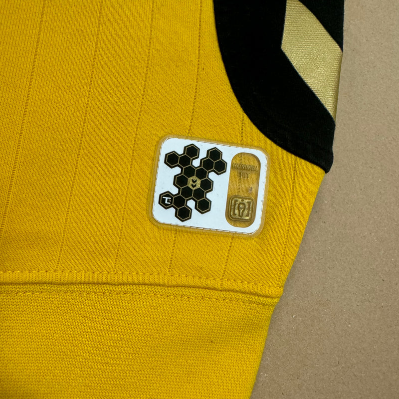 Detailansicht: Sourced limited accessories and clothes Hummel Altkirch sweatshirt 1 – Logo, Nähte oder Material
