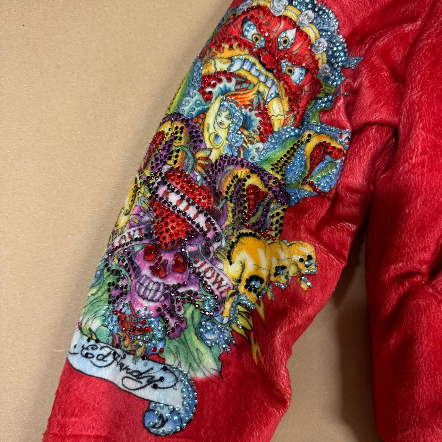 Ed Hardy fluffy Bomberjacket