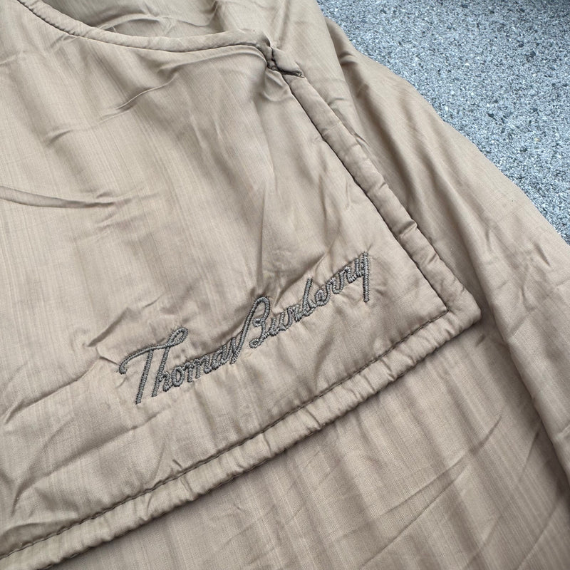 Detailansicht: Sourced limited accessories and clothes Thomas Burberry brown jacket – Logo, Nähte oder Material