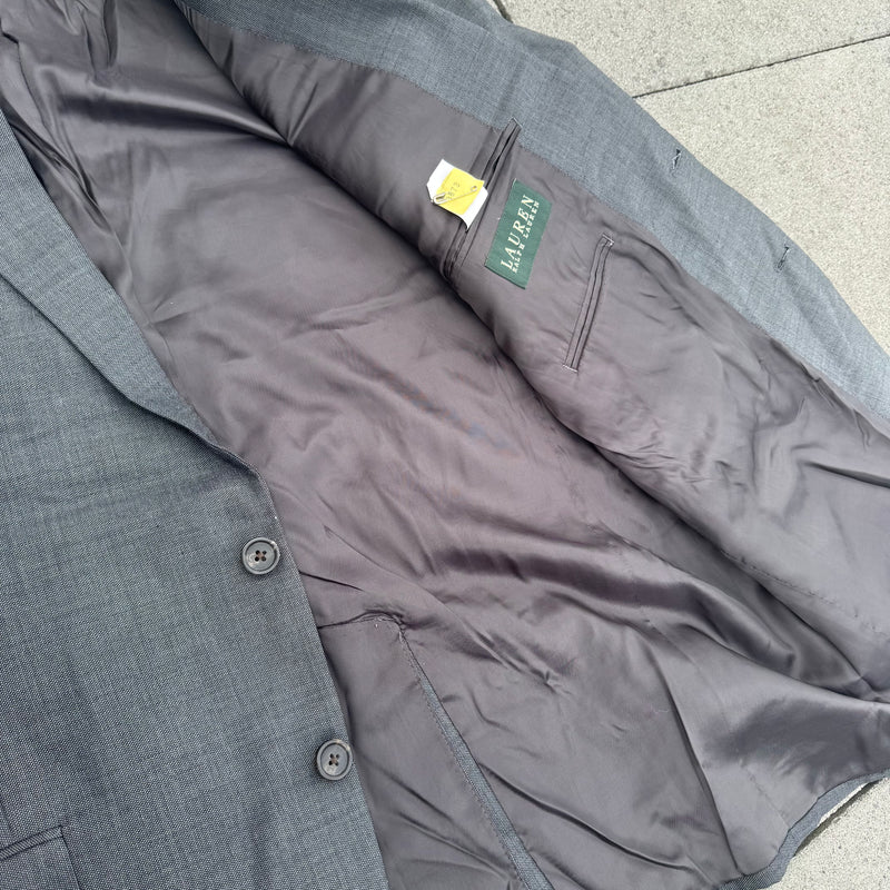 Detailansicht: Sourced limited accessories and clothes Polo Ralph Lauren grey blazer – Logo, Nähte oder Material