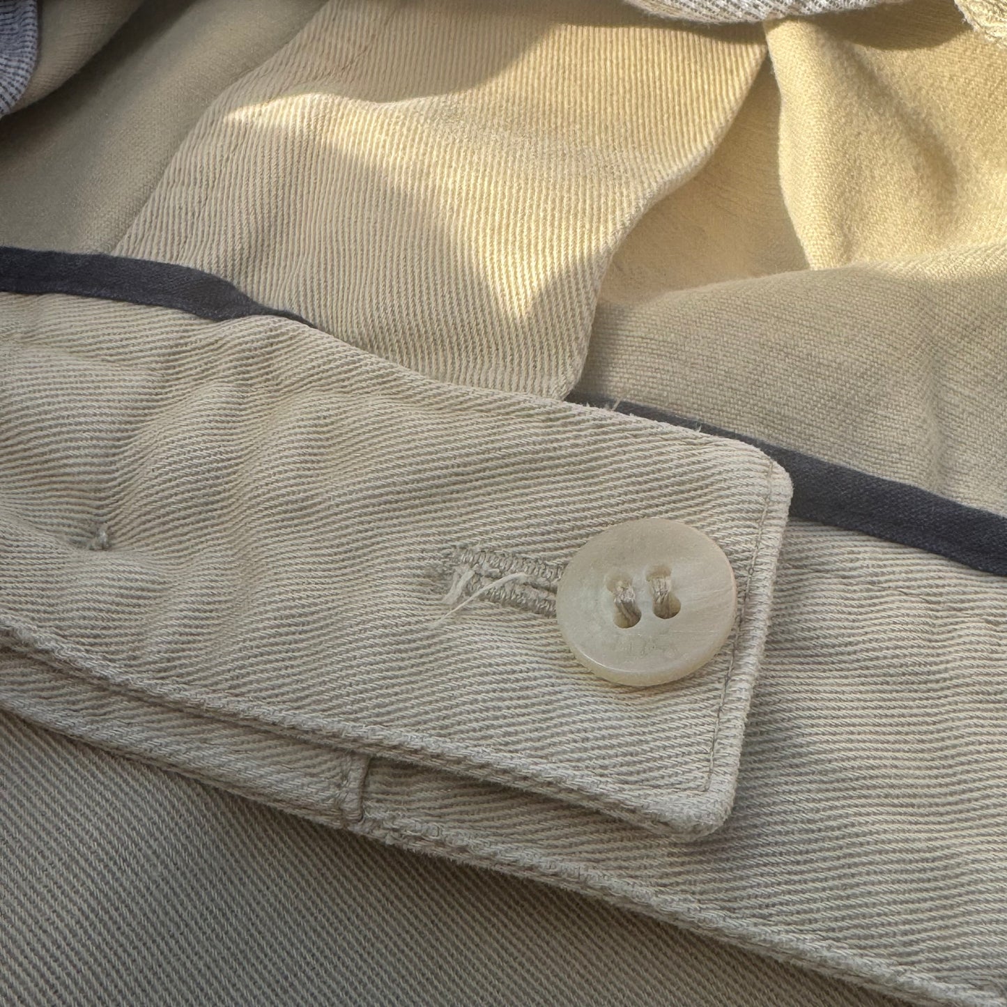 Burberry's beige baggy trousers