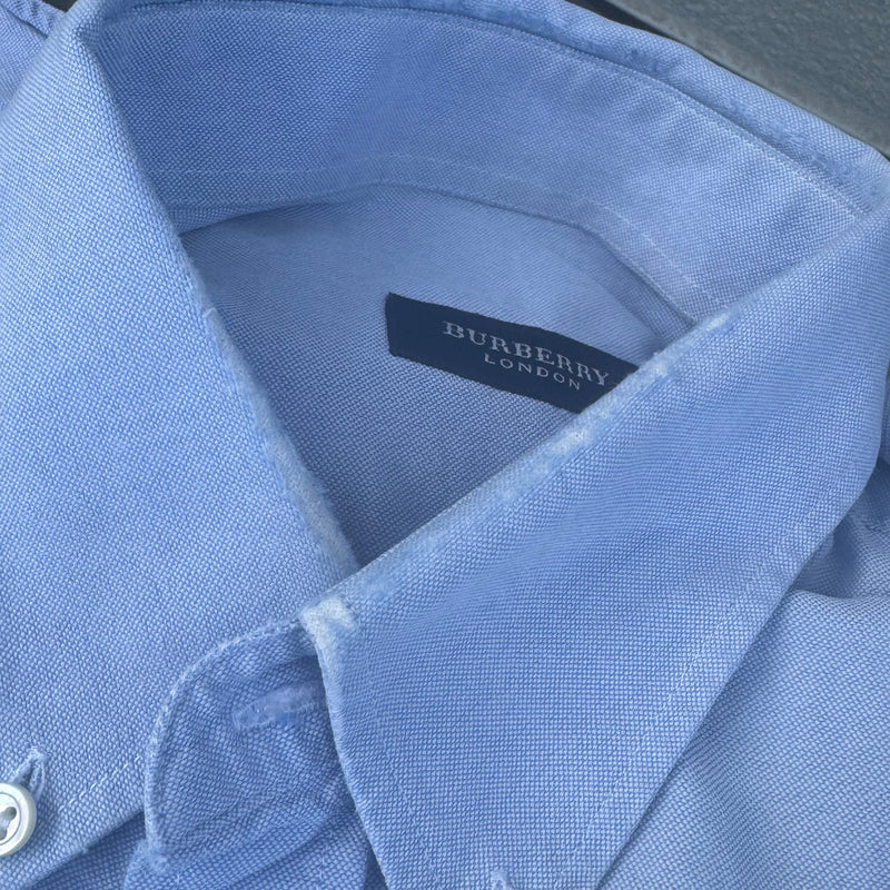 Detailansicht: Sourced limited accessories and clothes Chemise Burberry London skyblue vintage shirt – Logo, Nähte oder Material