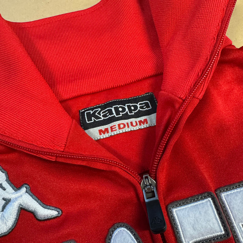 Detailansicht: Sourced limited accessories and clothes Espace Foot vintage Kappa red track jacket – Logo, Nähte oder Material