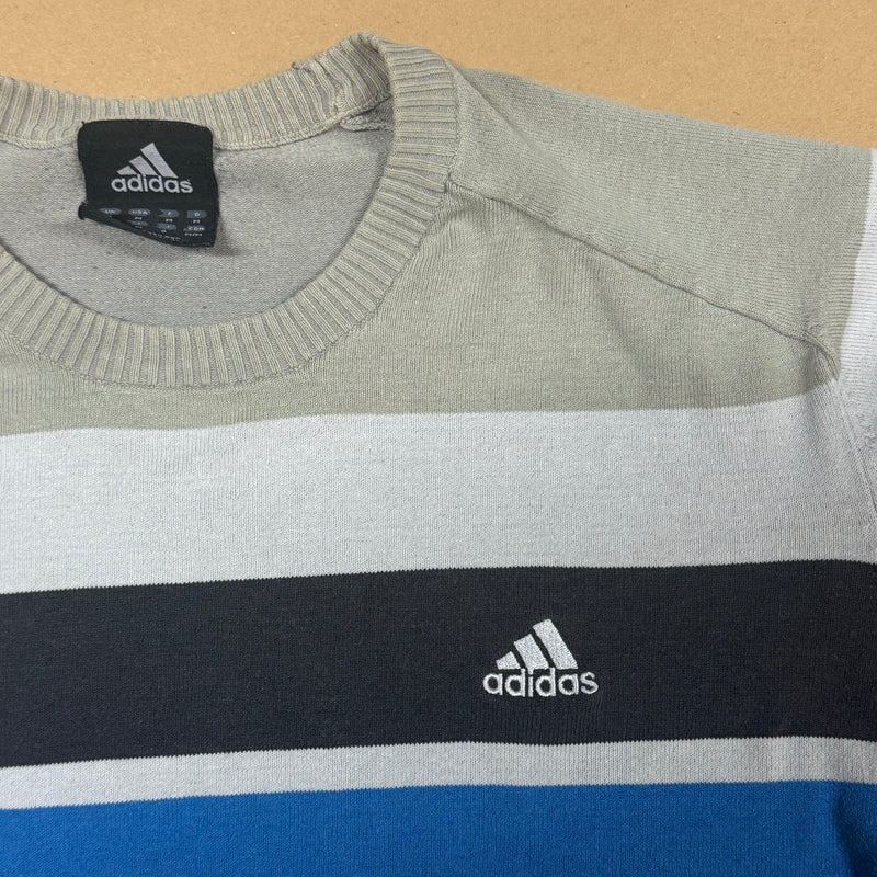 Detailansicht: Sourced limited accessories and clothes Adidas striped sweatshirt – Logo, Nähte oder Material