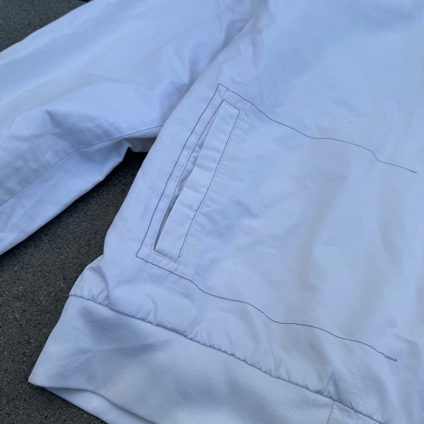 Nike vintage 00s white light jacket