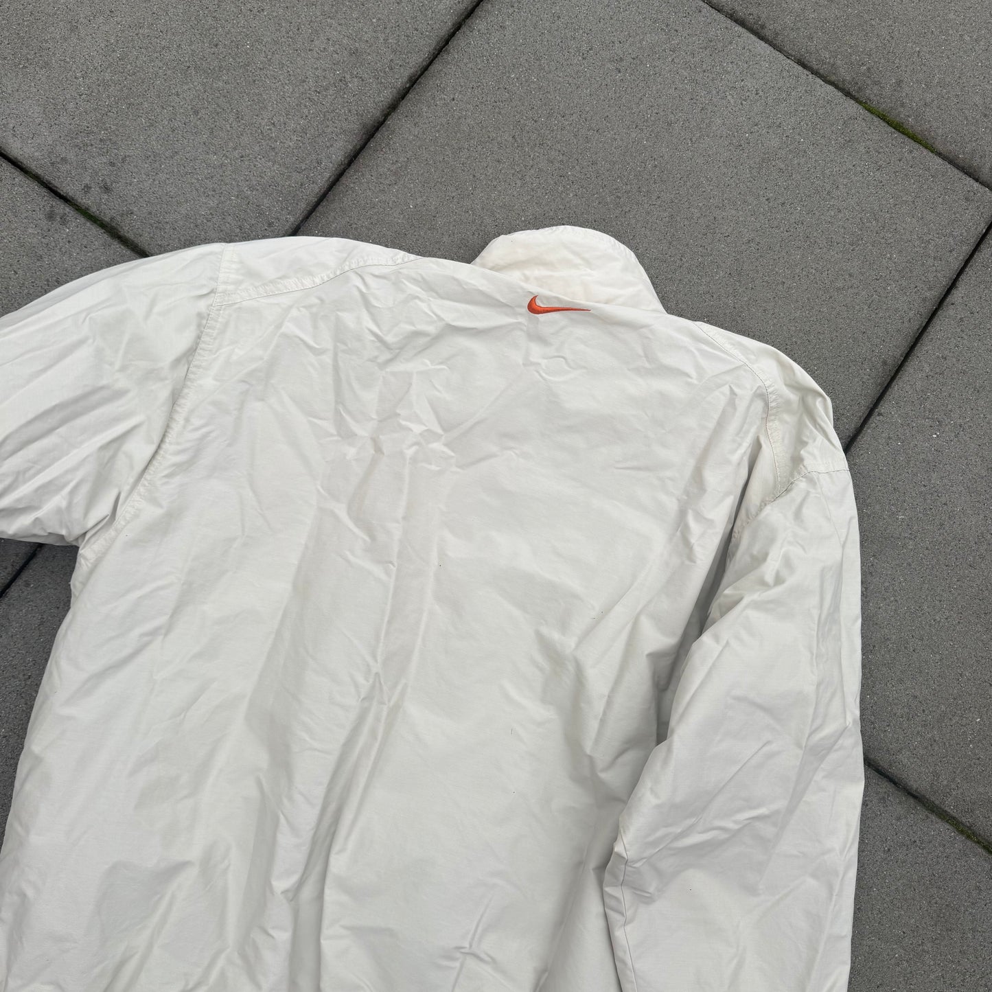 Nike vintage beige rain jacket
