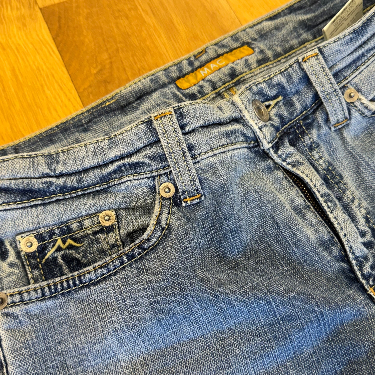 MAC y2k bootcut retro denim jeans