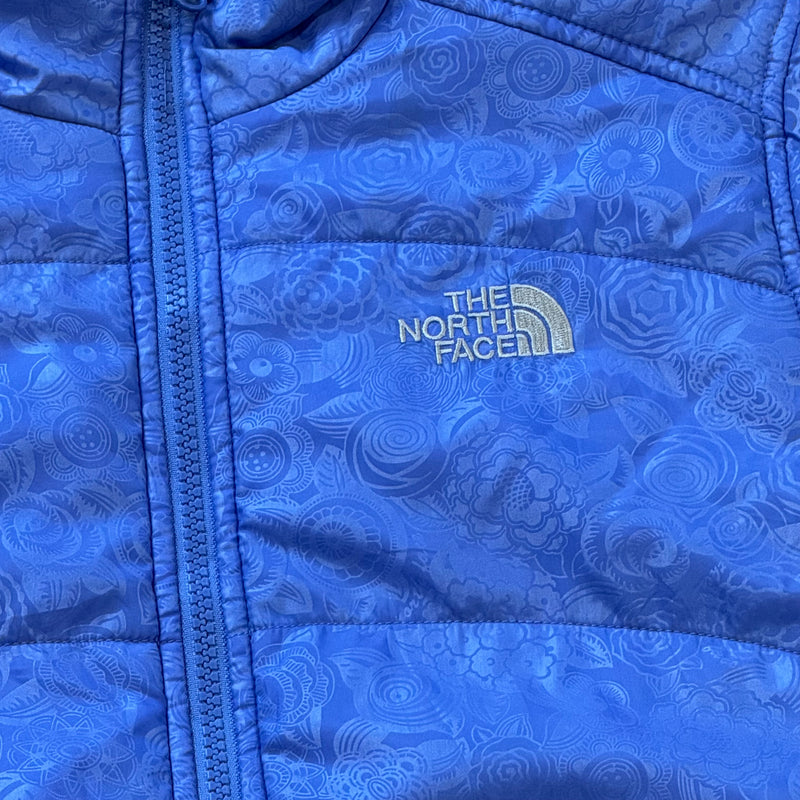 Detailansicht: Sourced limited accessories and clothes The North Face jacket – Logo, Nähte oder Material