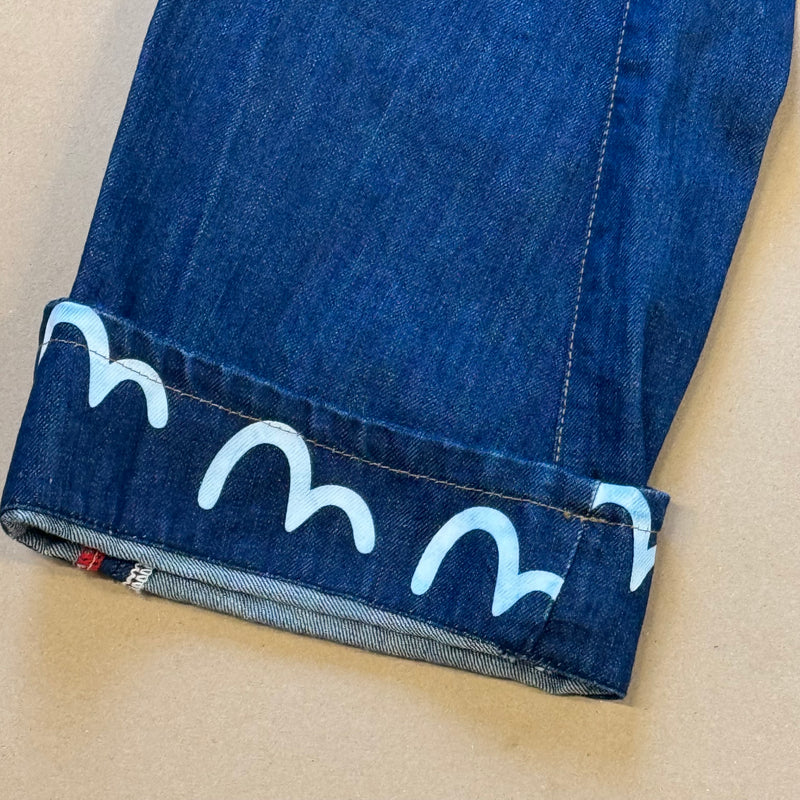 Detailansicht: Sourced limited accessories and clothes Evisu loose printed jeans – Logo, Nähte oder Material