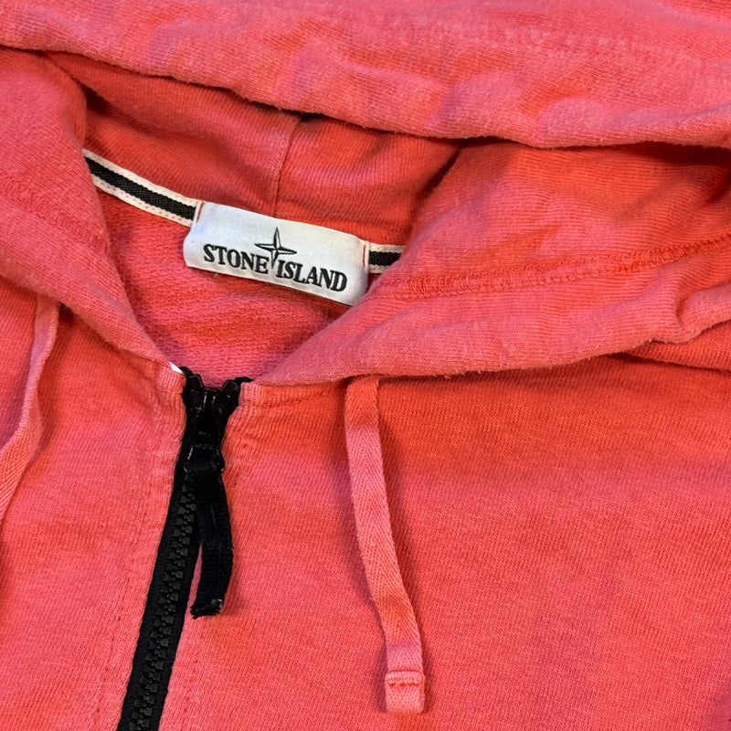 Detailansicht: Sourced limited accessories and clothes Stone Island orange zip-through hoodie – Logo, Nähte oder Material