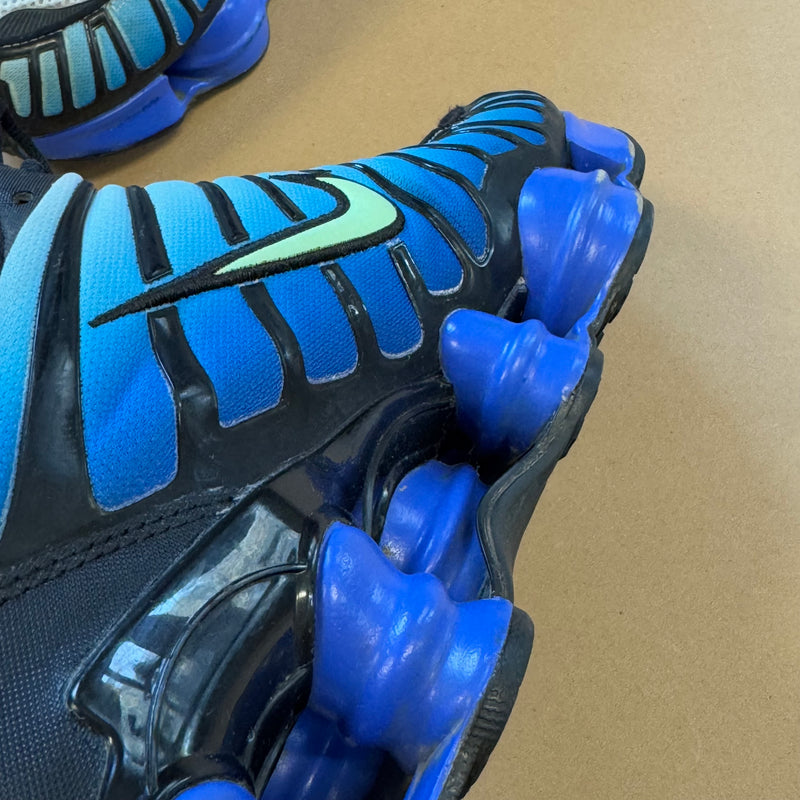 Detailansicht: Sourced limited accessories and clothes Nike Shox TL Vapor Green Racer Blue – Logo, Nähte oder Material