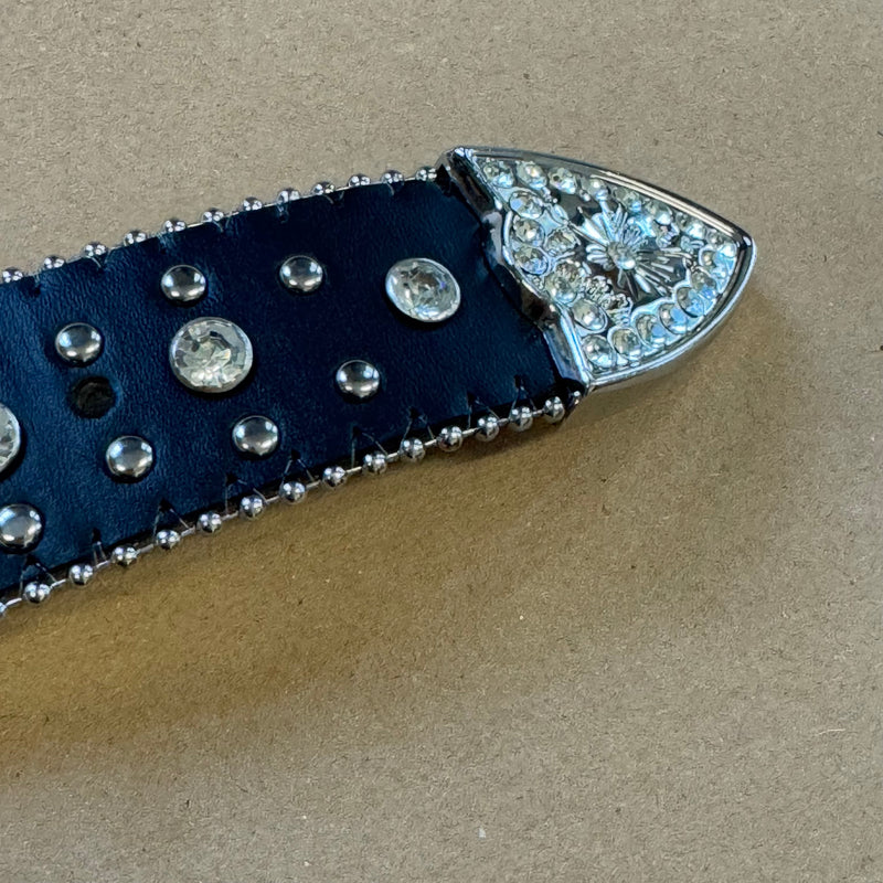 Detailansicht: Sourced limited accessories and clothes Y2K belt with rhinestone details – Logo, Nähte oder Material