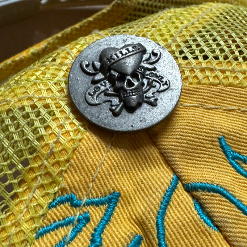 Detailansicht: Sourced limited accessories and clothes Don Ed Hardy cap yellow – Logo, Nähte oder Material
