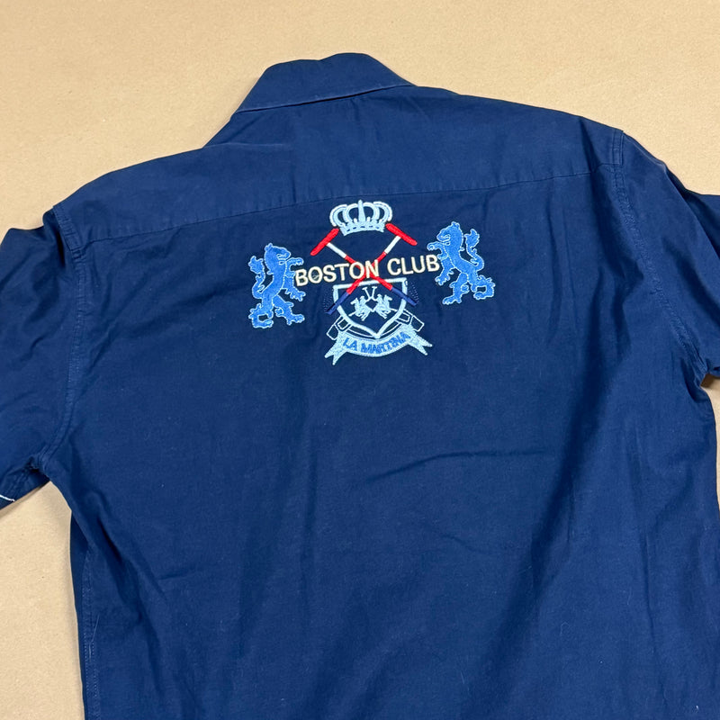 Detailansicht: Sourced limited accessories and clothes La Martina Polo Boston Team shirt – Logo, Nähte oder Material