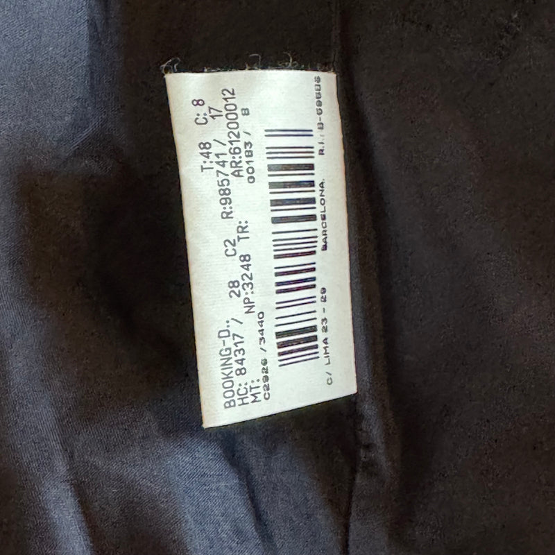Detailansicht: Sourced limited accessories and clothes Burberry blazer in dark blue – Logo, Nähte oder Material