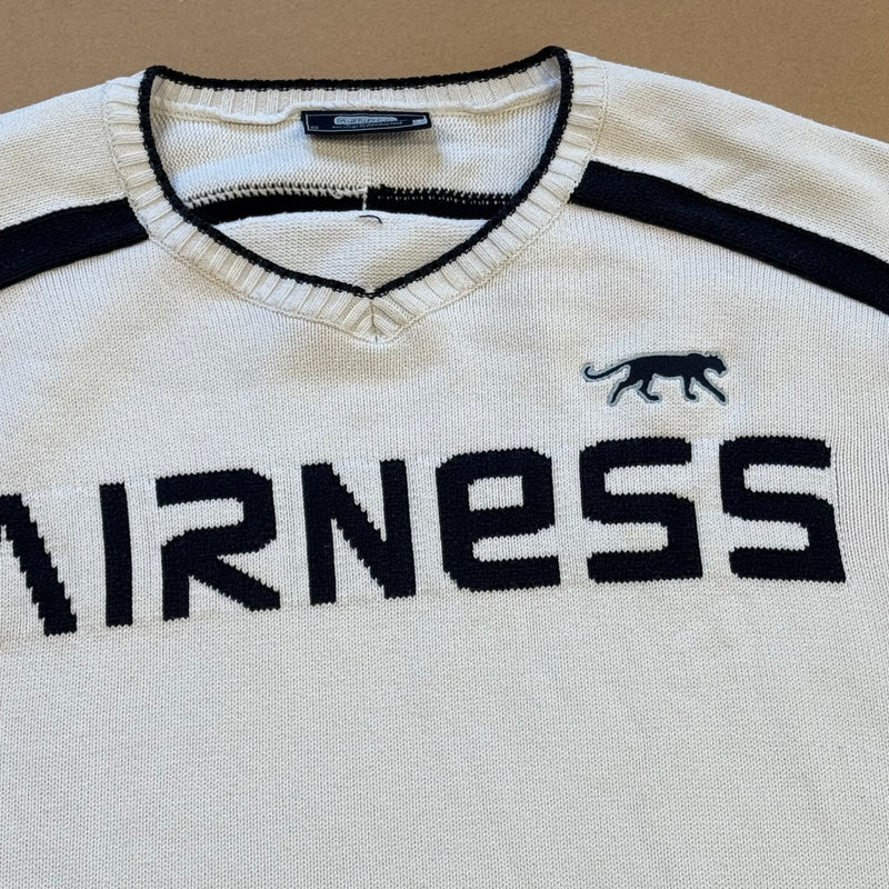 Detailansicht: Sourced limited accessories and clothes Vintage knitted Airness sweatshirt – Logo, Nähte oder Material