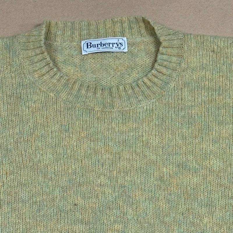 Detailansicht: Sourced limited accessories and clothes Burberry wool sweatshirt – Logo, Nähte oder Material