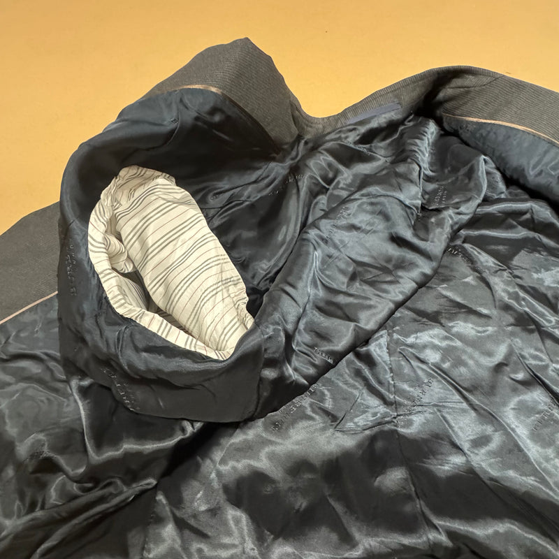 Detailansicht: Sourced limited accessories and clothes Burberry blazer – Logo, Nähte oder Material