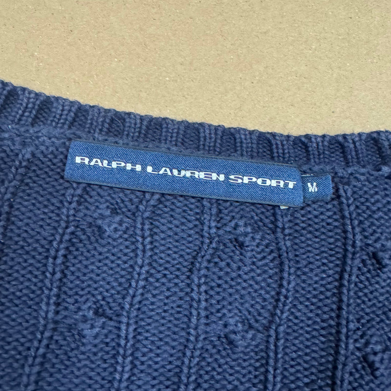 Detailansicht: Sourced limited accessories and clothes Ralph Lauren Sports knitted sweatshirt – Logo, Nähte oder Material