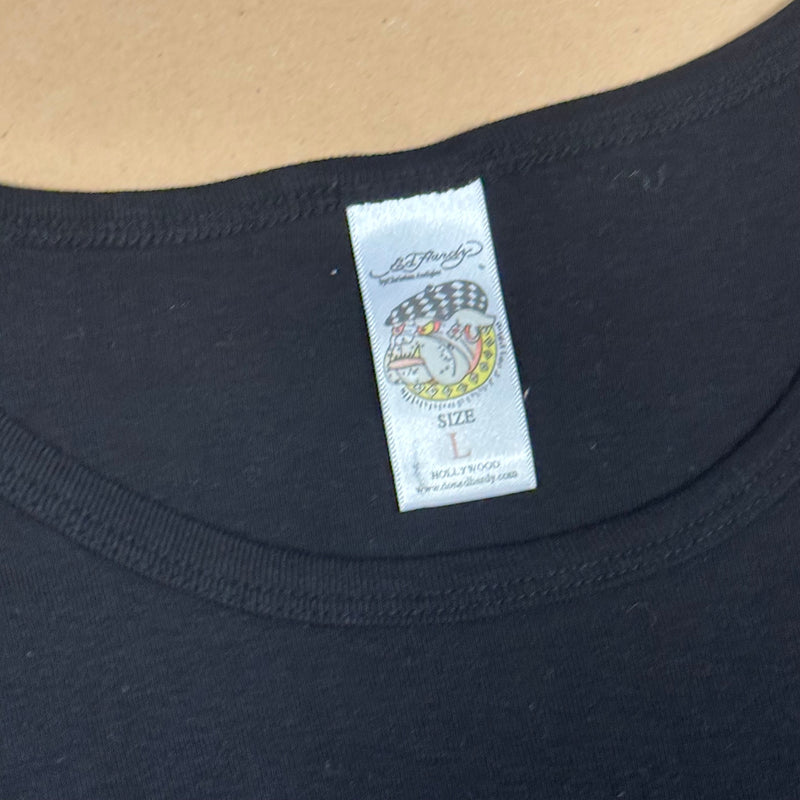 Detailansicht: Sourced limited accessories and clothes Ed Hardy vintage top – Logo, Nähte oder Material