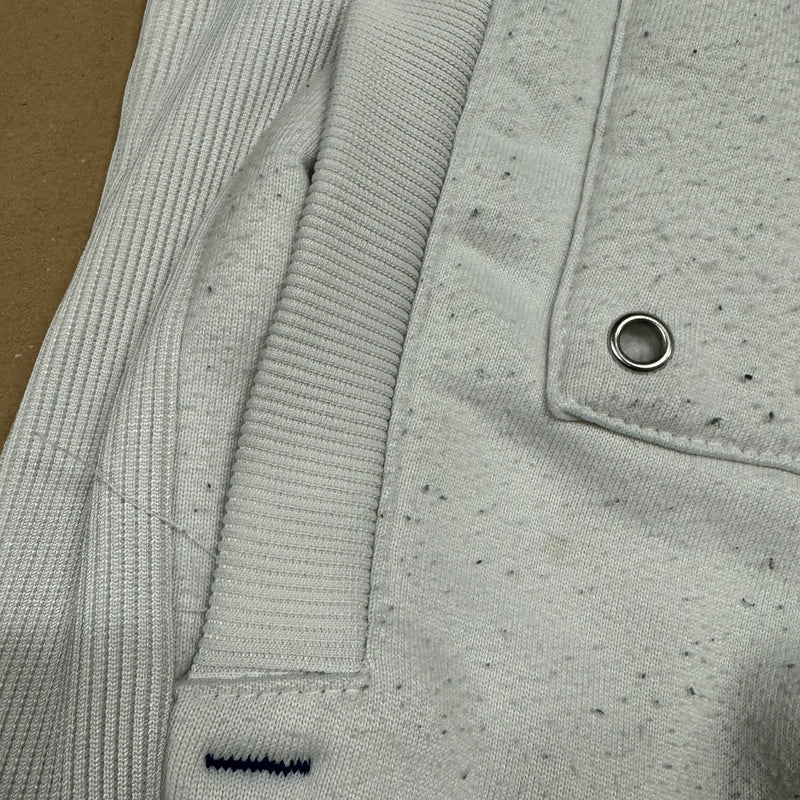 Detailansicht: Sourced limited accessories and clothes Geographical Norway white hoodie – Logo, Nähte oder Material