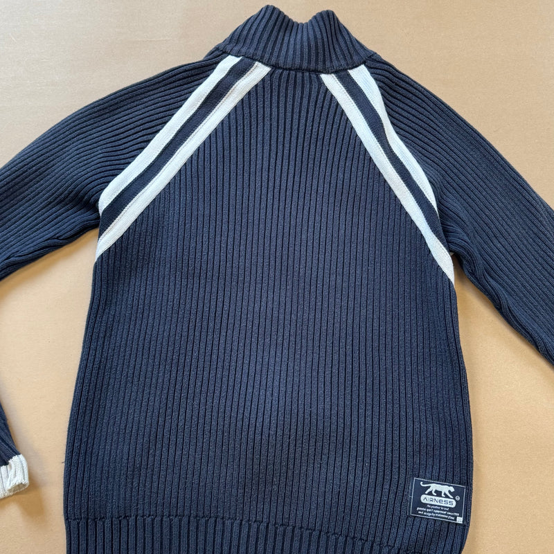 Detailansicht: Sourced limited accessories and clothes Airness vintage knitted zip-up – Logo, Nähte oder Material