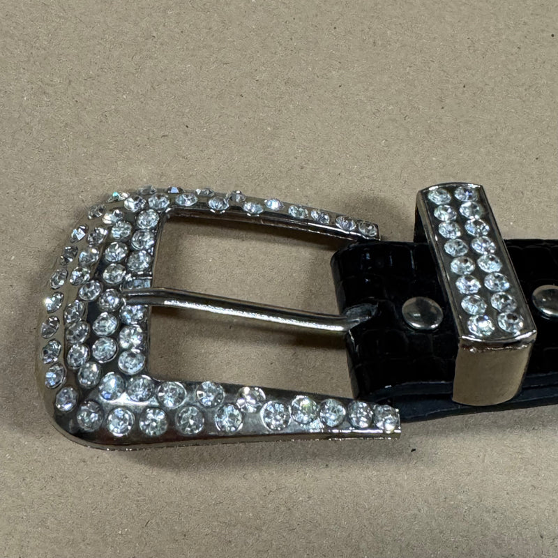 Detailansicht: Sourced limited accessories and clothes Vintage-style Y2K rhinestone belt – Logo, Nähte oder Material