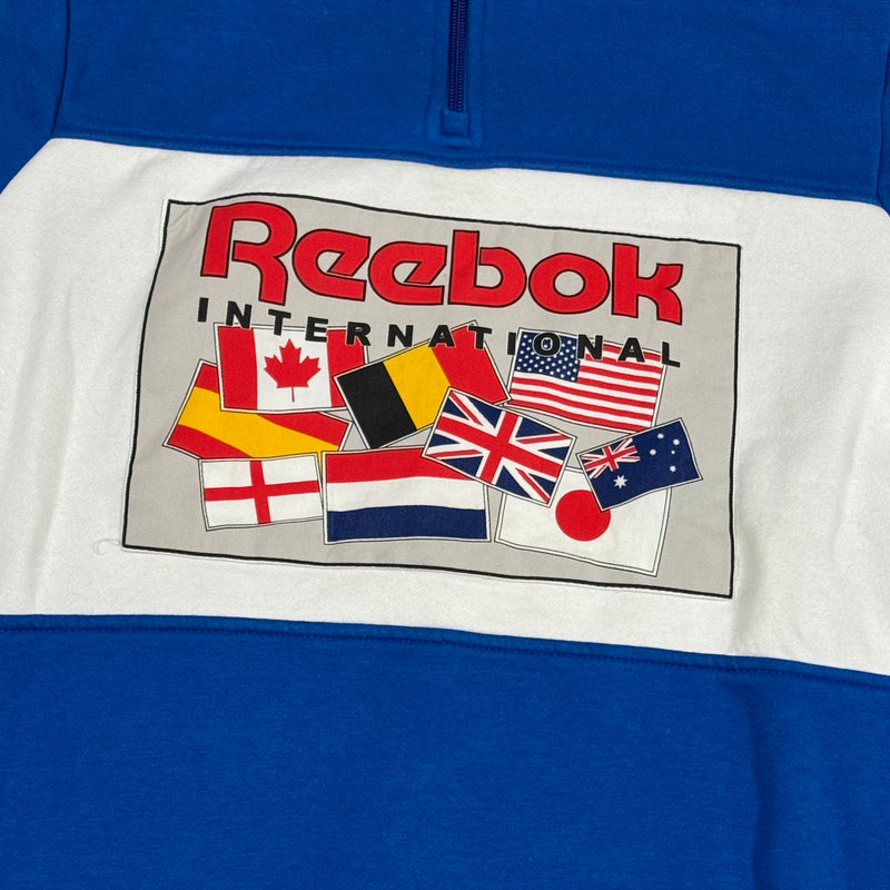 Detailansicht: Sourced limited accessories and clothes Reebok International sweatshirt – Logo, Nähte oder Material