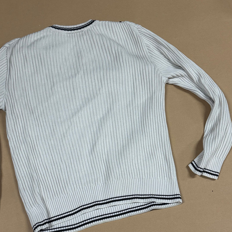 Detailansicht: Sourced limited accessories and clothes Airness white knitted vintage sweatshirt – Logo, Nähte oder Material