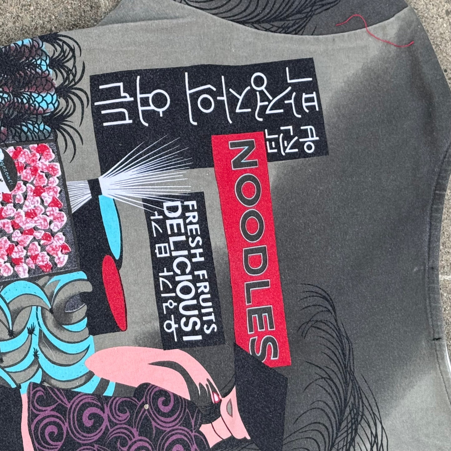 Custo Barcelona "Noodles" Y2K t-shirt