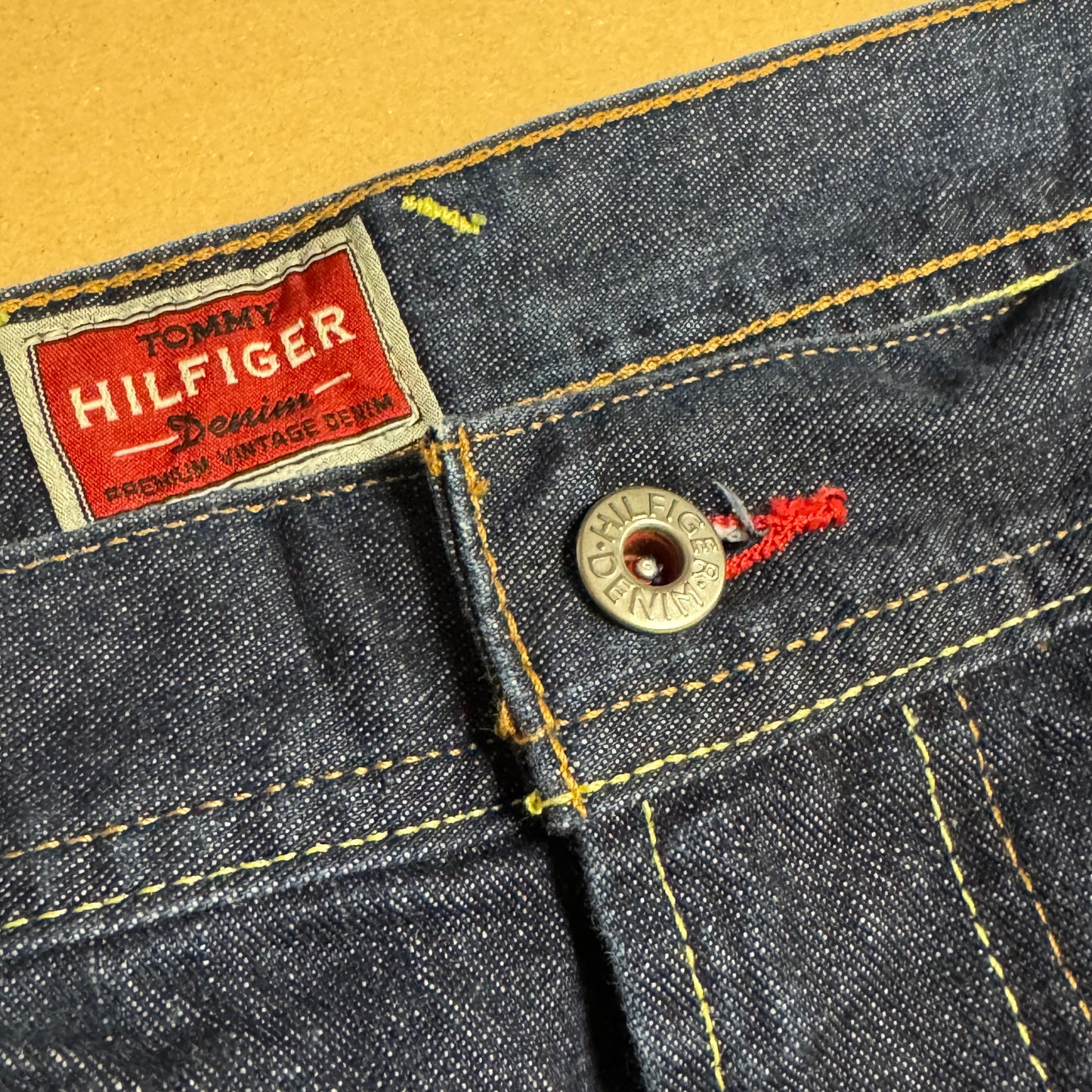 Extra baggy Tommy Hilfiger vintage jeans