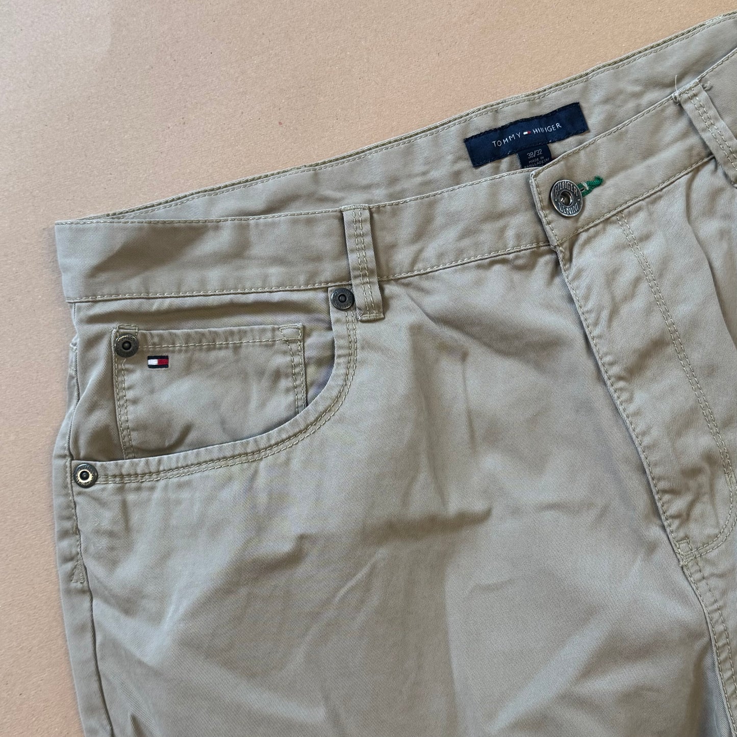 Tommy Hilfiger baggy chinos