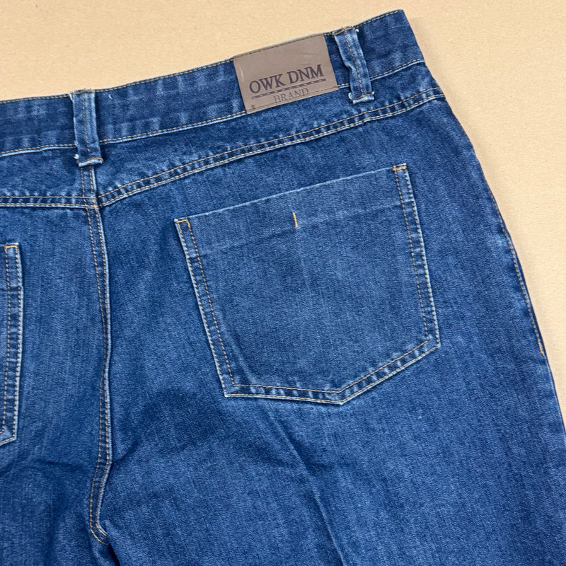 Detailansicht: Sourced limited accessories and clothes OKW Denim straight leg jeans – Logo, Nähte oder Material